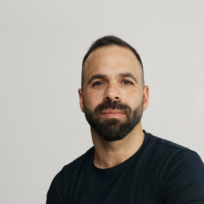 Nadav Douani